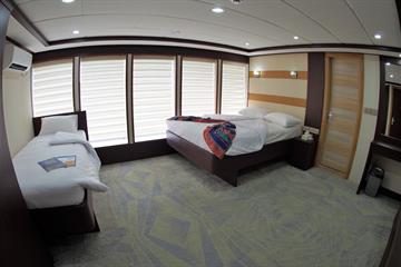  Upper Deck Suites