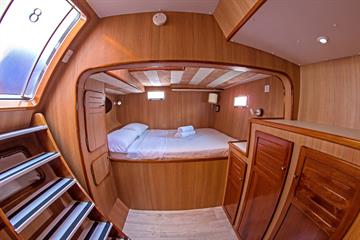 Standard Double Cabin #8