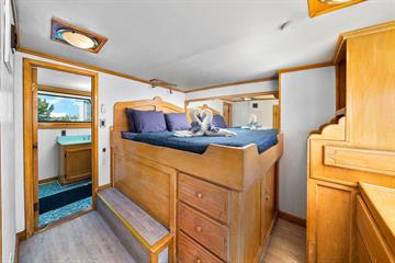Premium Double Cabin
