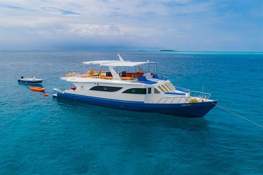 The Misraab adventure cruise sailing through the atolls of the Maldives.
