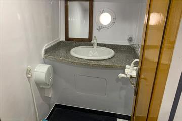 Double Cabin Private Bathroom