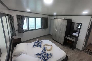 Panoramic Suite Cabins (15-16)